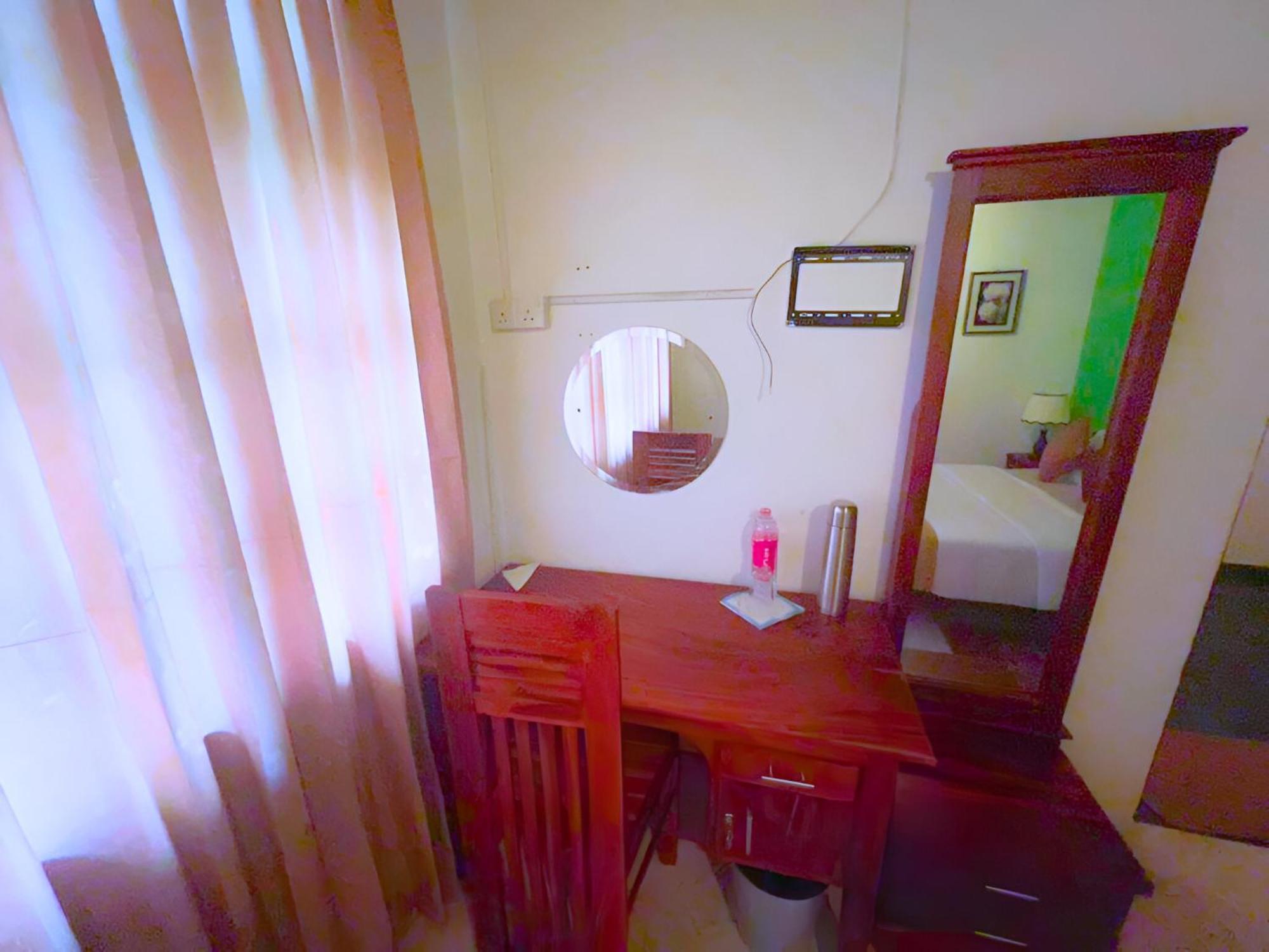 Hotel Notre Dame D'Arcadia Nuwara Eliya Habitación foto